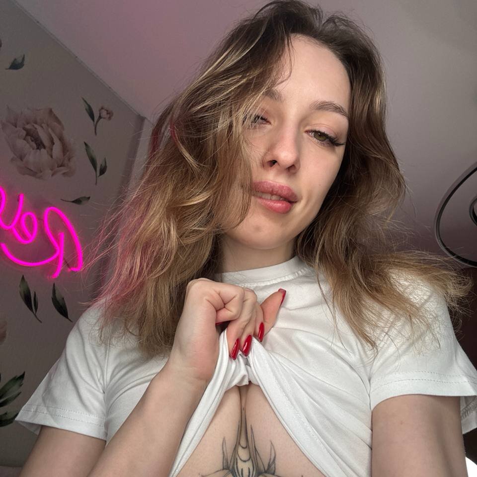 Live sex webcam photo for Lana_me #290844737