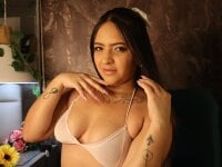 BRITANNYGOMEZ's Offline Chat Room
