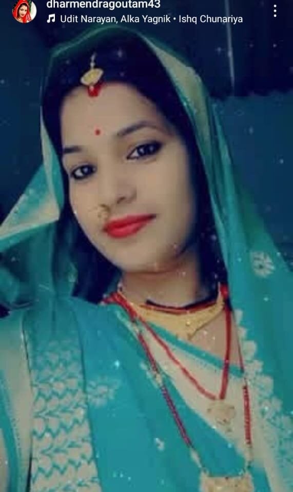247camsex.com sexi_rashmi livesex profile in on-the-couch-d cams