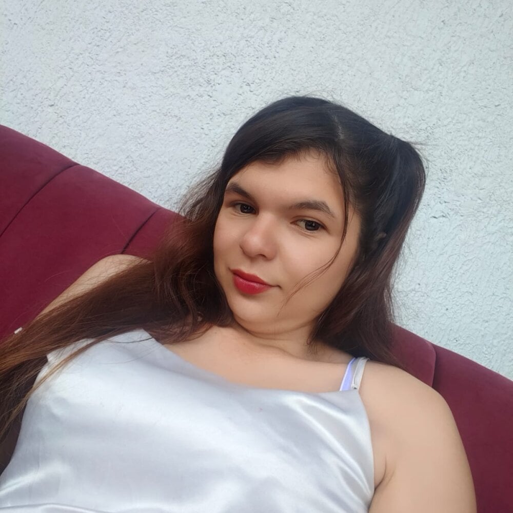 iluvcams.com zelda-princess livesex profile in hazel-eyes cams