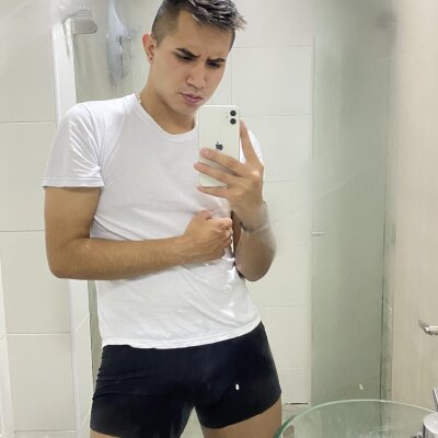 noah_mills stripchat