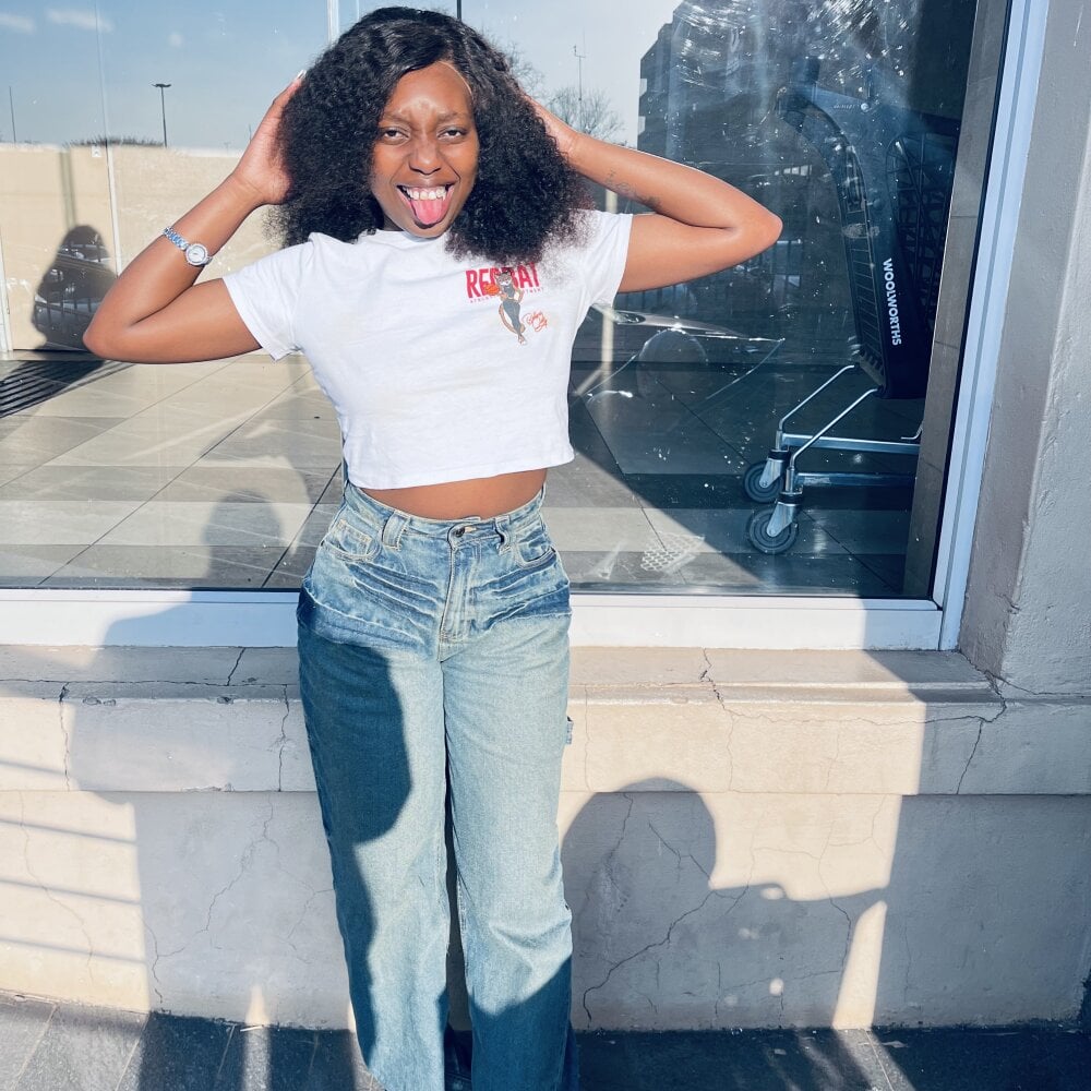 Zandile200's Offline XXX Chat