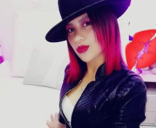 Zoe-777's Offline XXX Chat