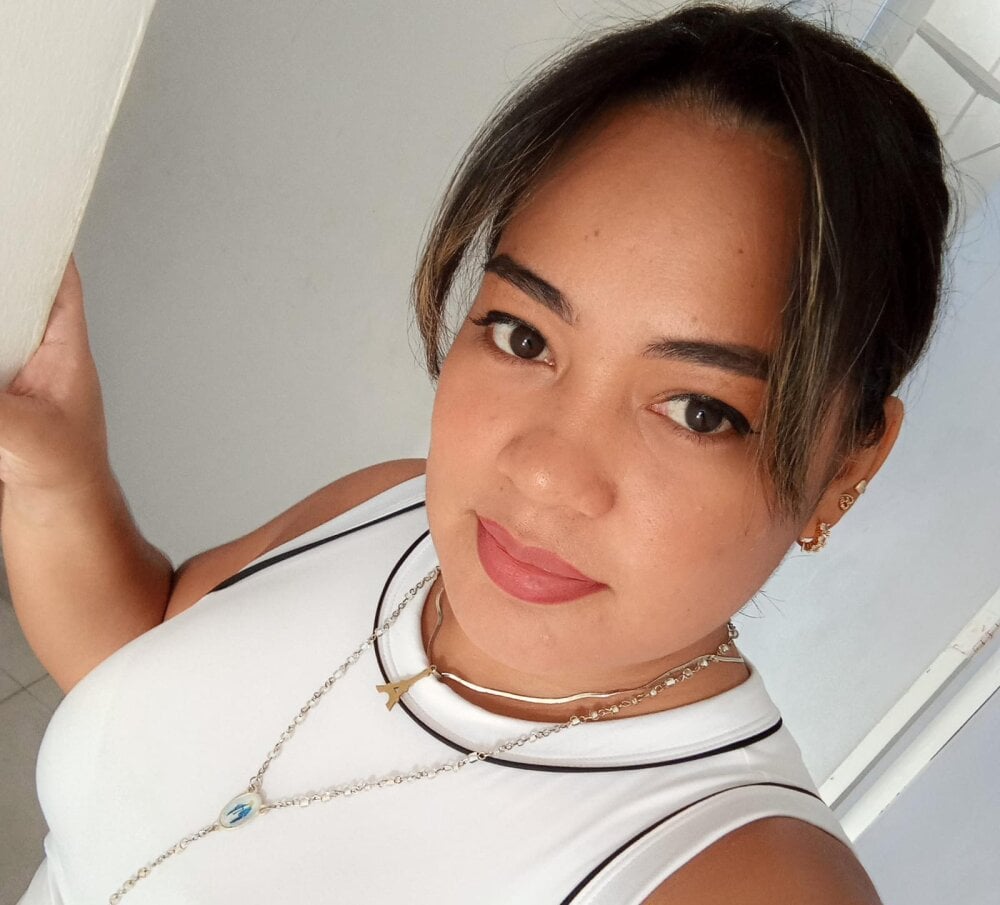 bestlivesexchat.com bella_summers_ livesex profile in a-paradise-you-can-go-to-too cams