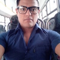 perrotjuui97's webcam live show