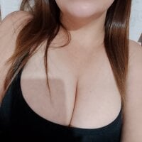 Julinha_sexyy's Offline Chat Room