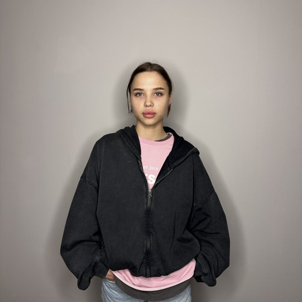 badgirlwebcam.com merrillgans livesex profile in on-your-laps cams