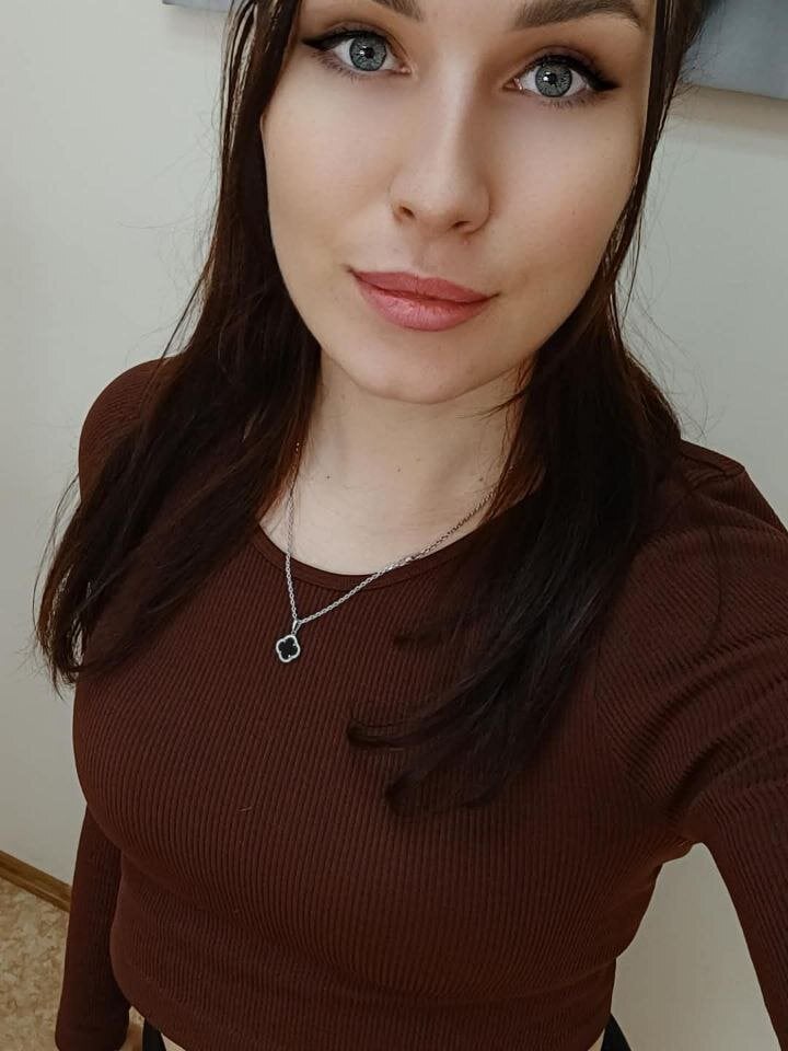 sexcityguide.com kiraneeww livesex profile in 43978624 cams