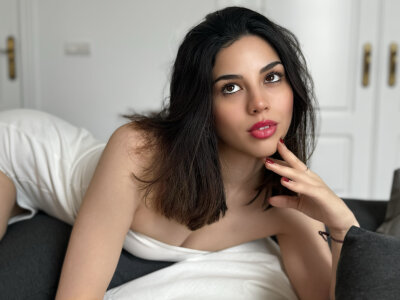 wantbespolied from stripchat
