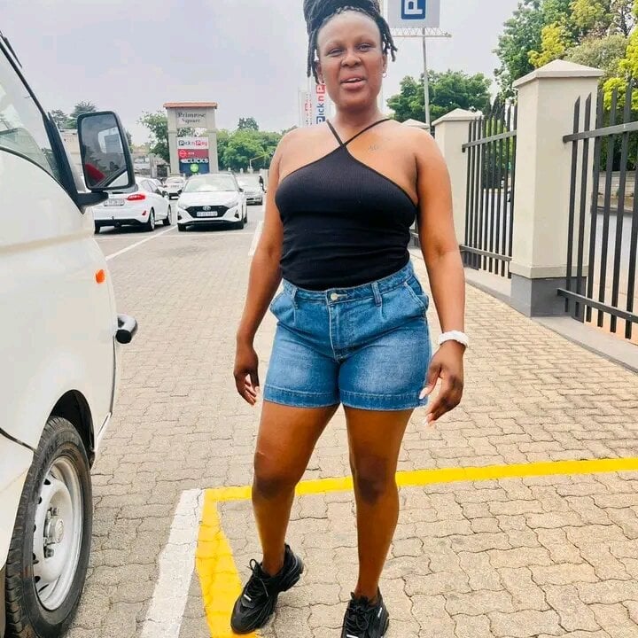 onaircams.com sexylillybae002 livesex profile in bisexual cams