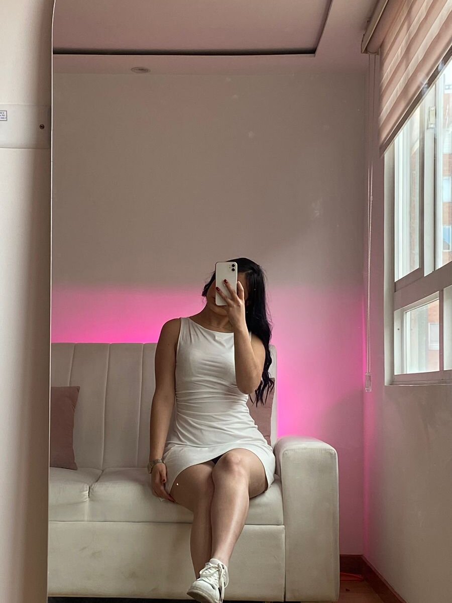 isabellaa_whitee1 from stripchat