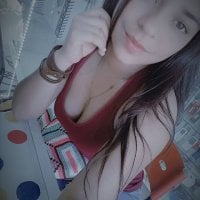 Show de cámara de sexo en directo de Caroliine_