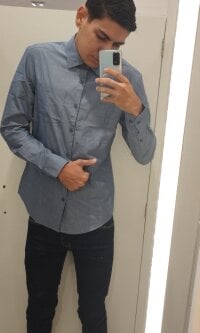 Laua_Tomaz's webcam live show