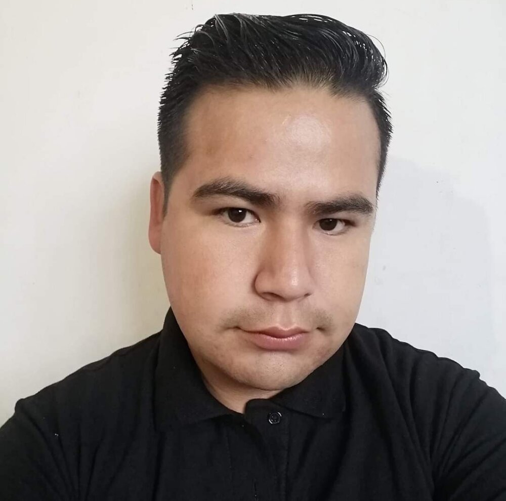 Moise195's Offline XXX Chat