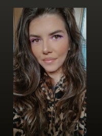 KaylaCarter's Offline Chat Room
