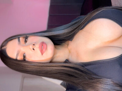 JanyLunaa - big ass young