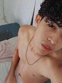 myle_23's webcam live show