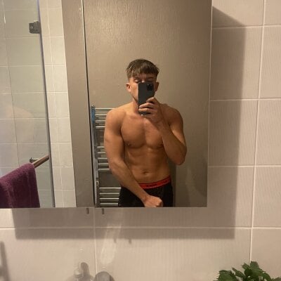 youngfitwealthy Avatar