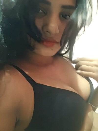 sexy_m23 on StripChat