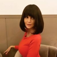Sophie_luchano's Offline Chat Room