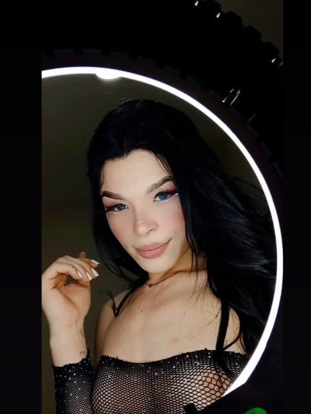camy_roy from stripchat