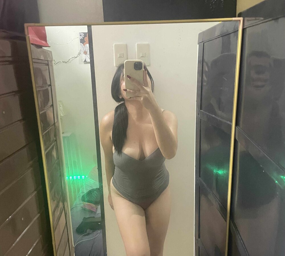 kissmedaddy10 from stripchat