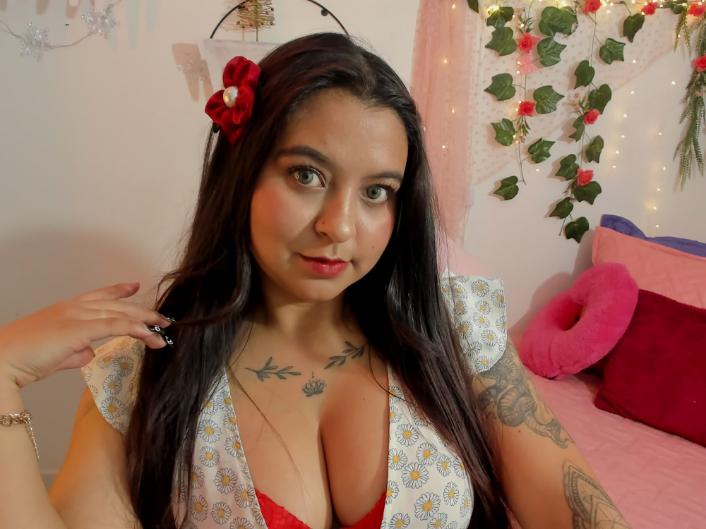 Live sex webcam photo for Sweet_Chloe06 #290207383