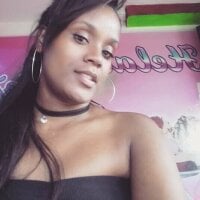 Cataleyaa01's Offline Chat Room