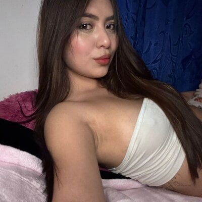 Camiilita_a Female Eroticdance Online Webcam Nude