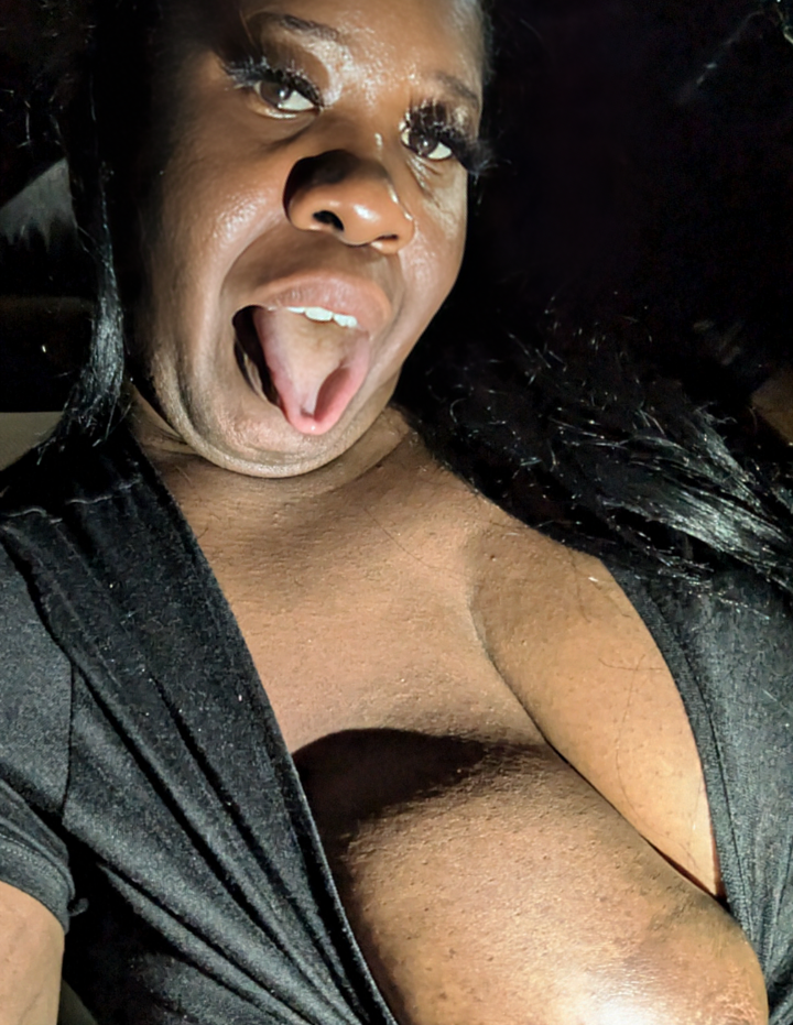 thickasscindy's Offline XXX Chat