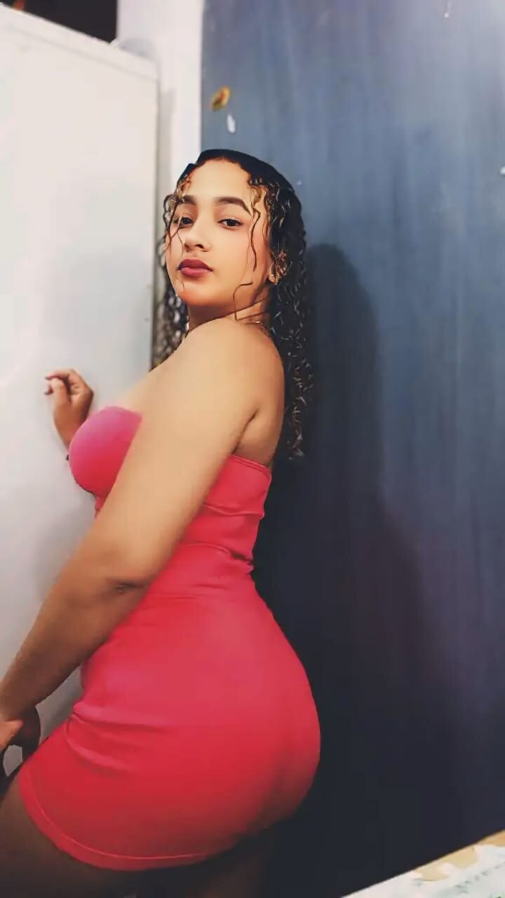 emma_collins11