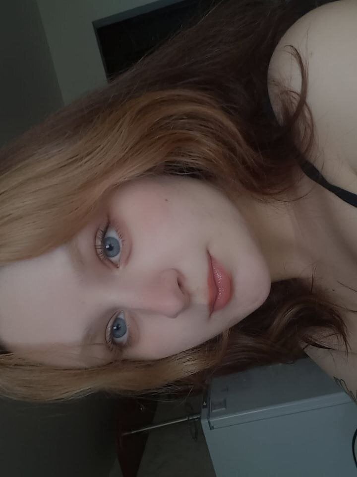 Sonya_mikki's Offline XXX Chat