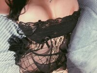 Jenna_Deep's Offline Chat Room