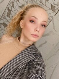MarieDunn's Offline Chat Room