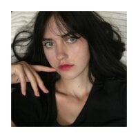 aaliceinhentailand's Offline XXX Chat