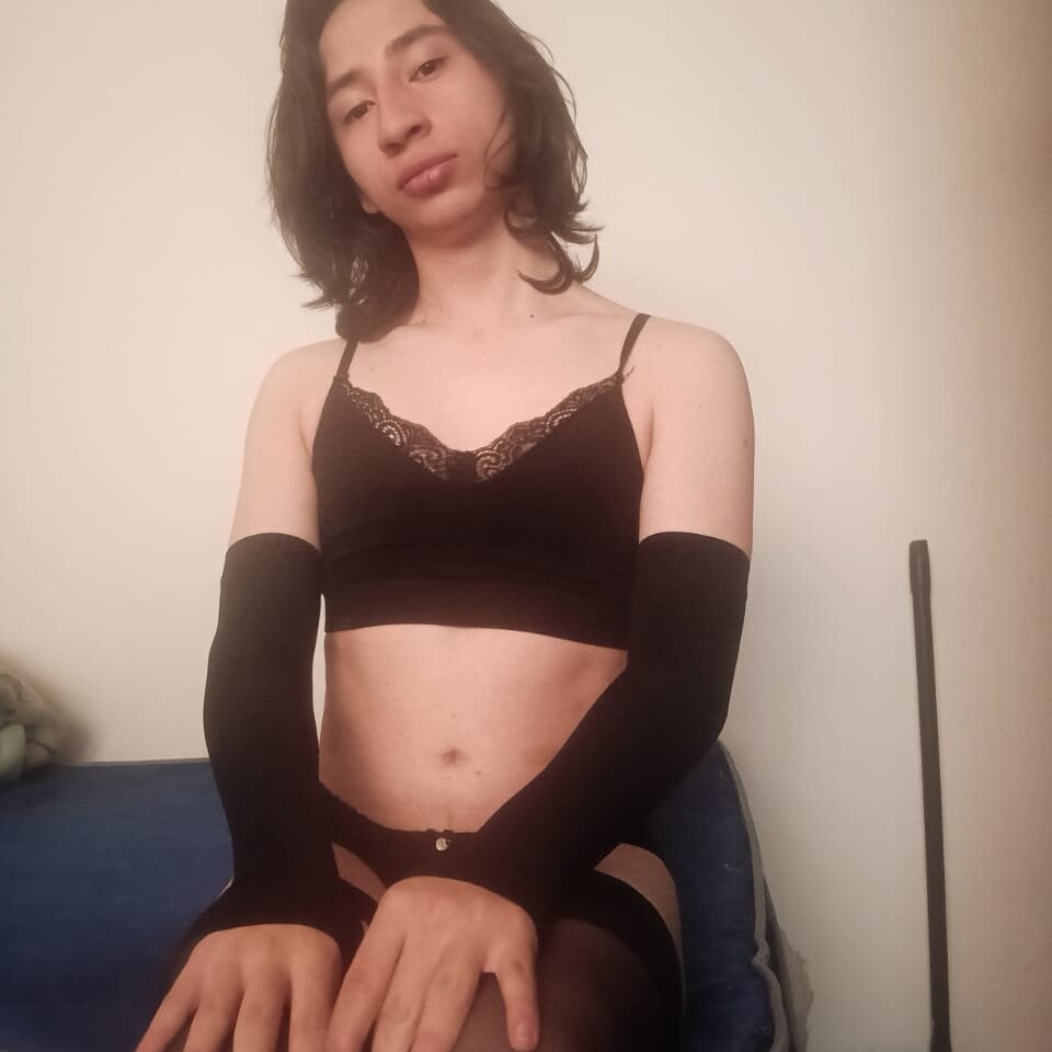 charlottee_slave from stripchat