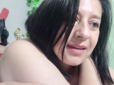 camilalatti - cheapest privates mature