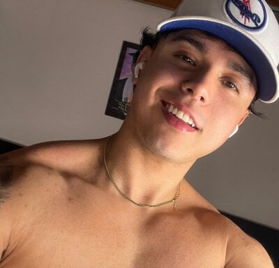 Salvatore_Savagge - Stripchat Lovense Cam2cam Dirtytalk Boy 