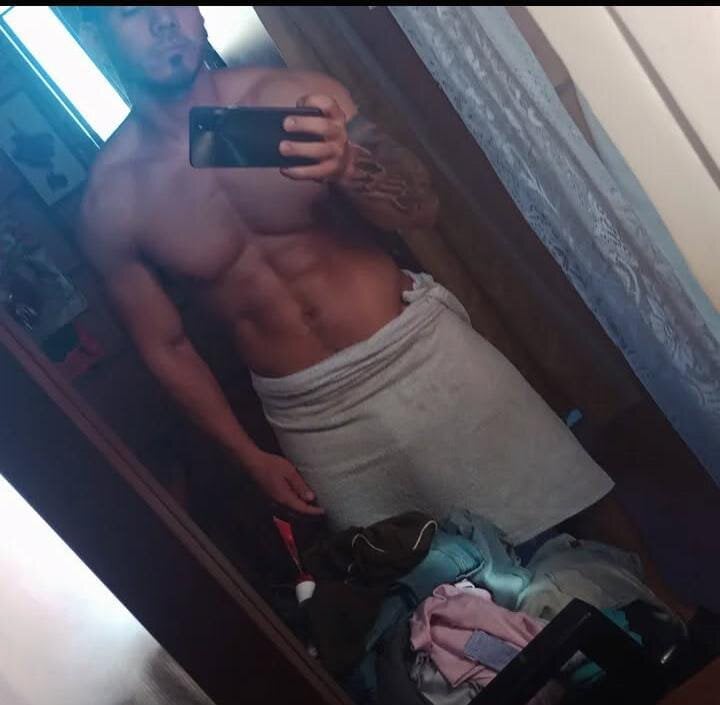 jhustin_muscle1 from stripchat