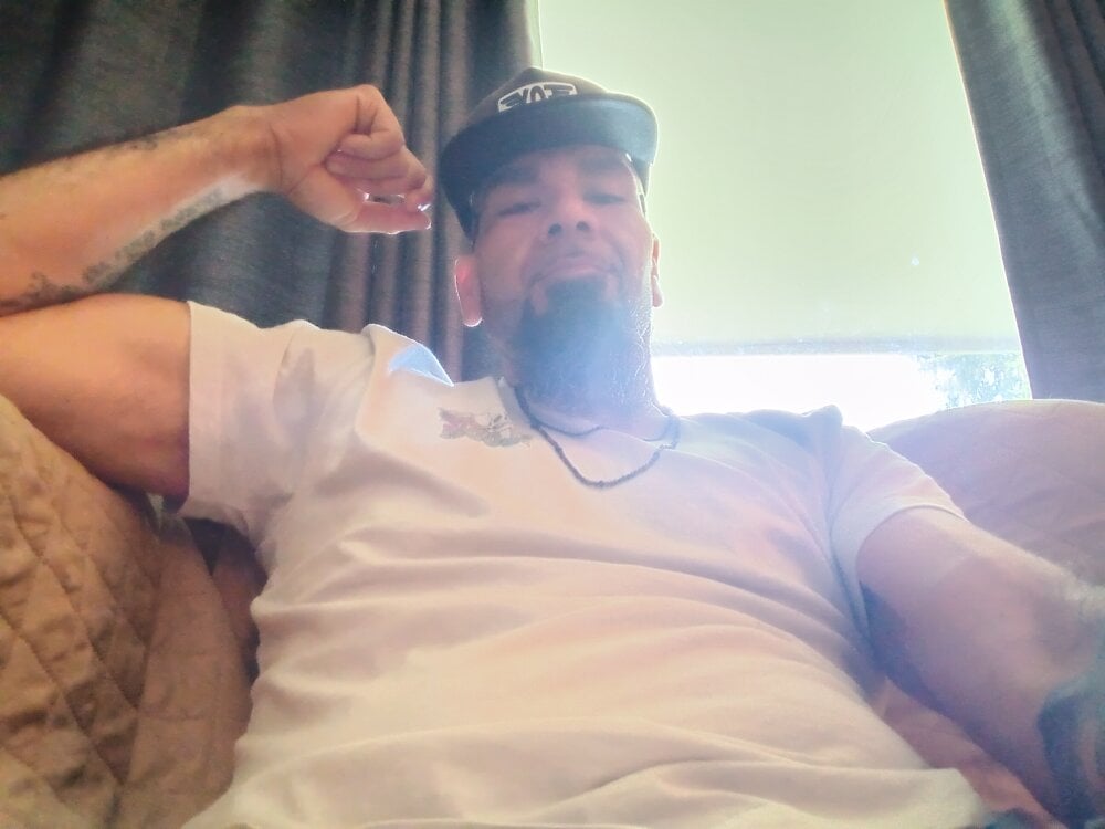 el_chihuas from stripchat