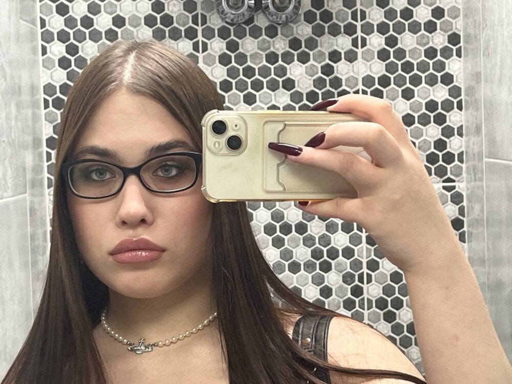 sexcam3d.net KaylaOzog livesex profile in caucasian cams