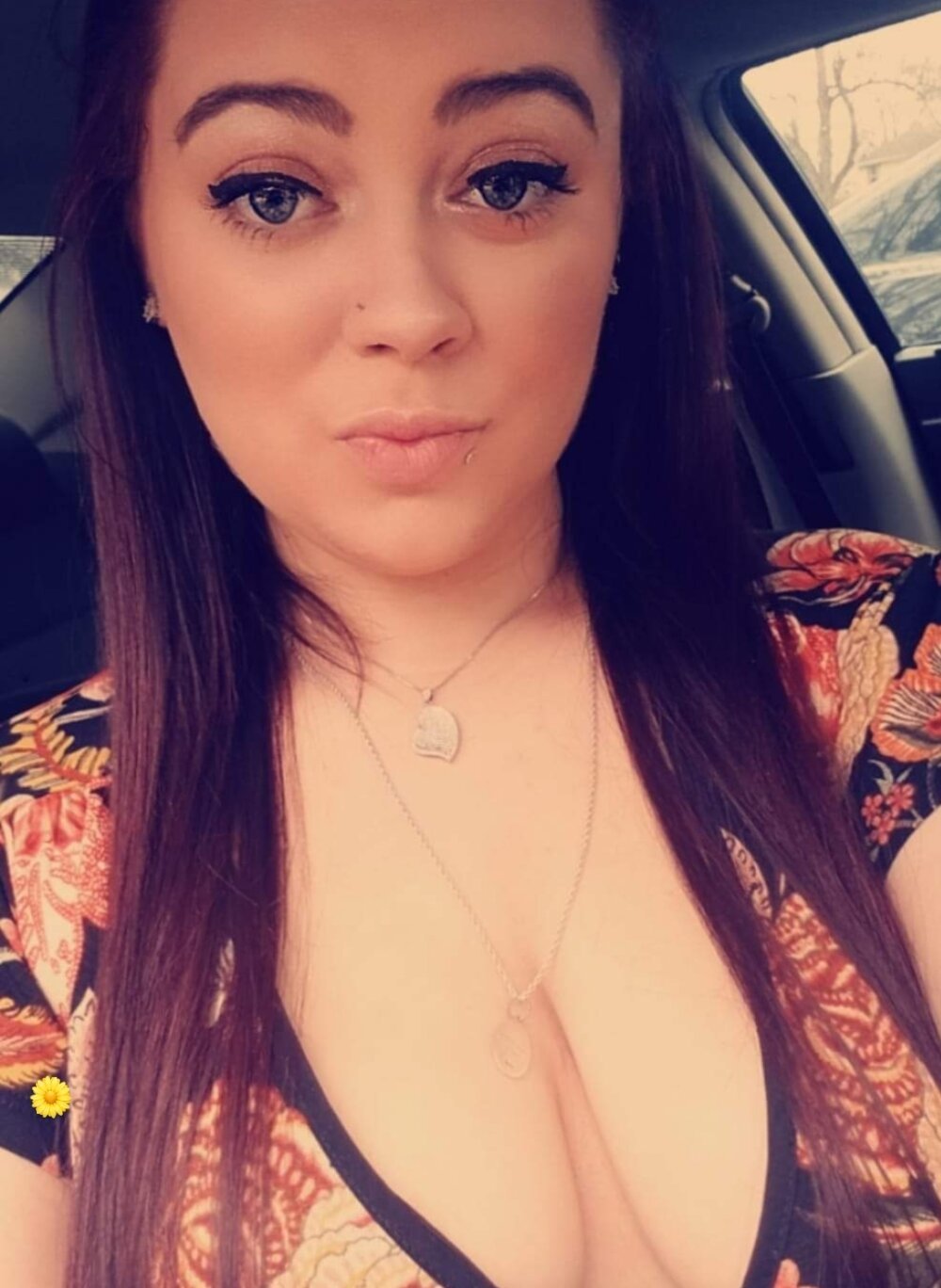 Live sex webcam photo for AlyyRose999 #288298882