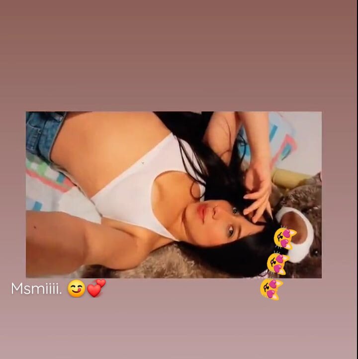 Melani_ass_