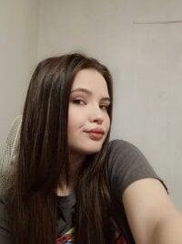 HollisBails' Offline Chat Room