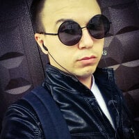 Darkest_Mike's Offline Chat Room