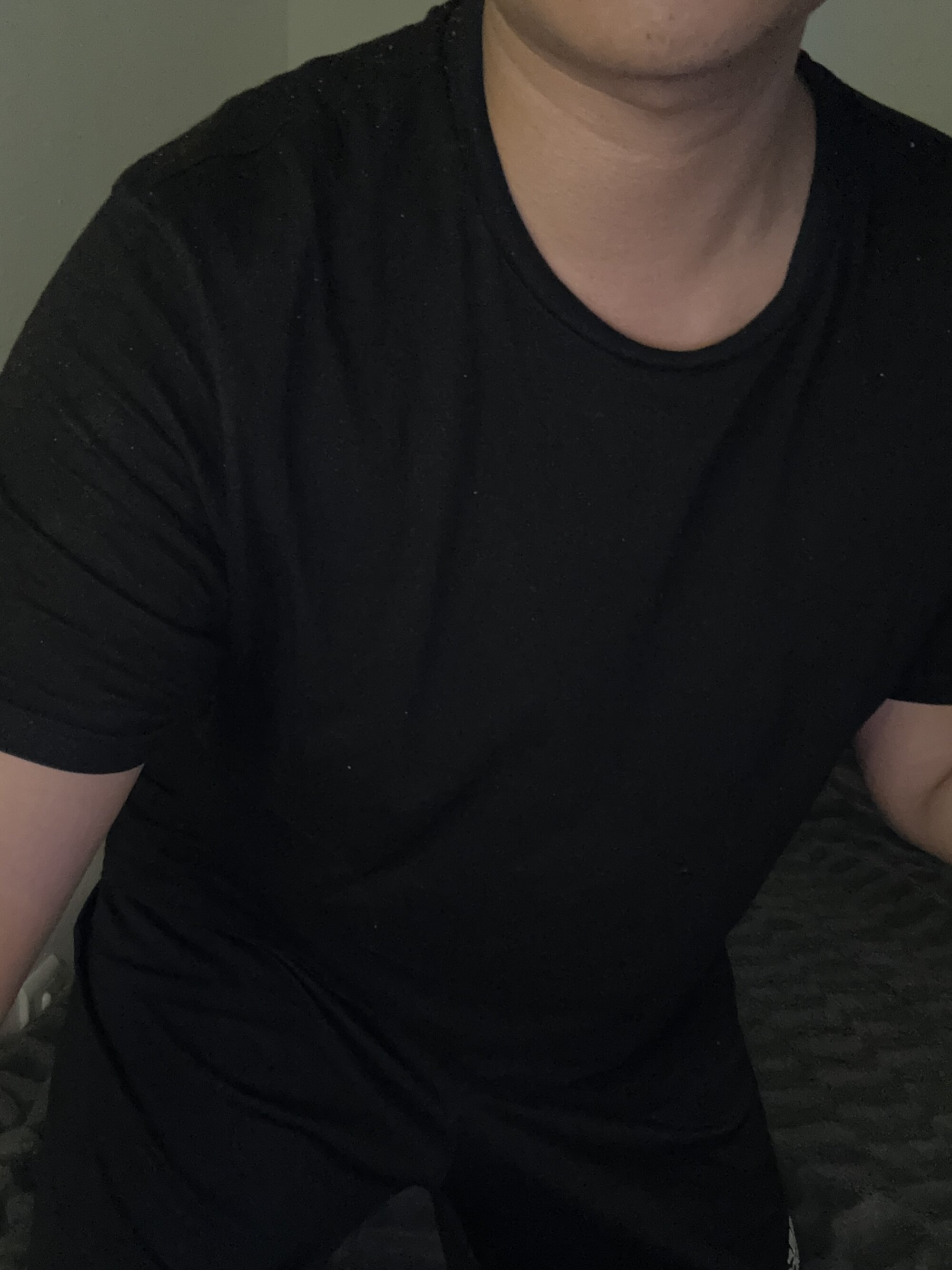 QUEENSMAILE01