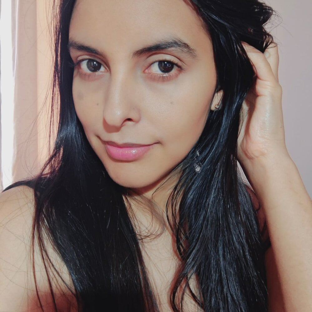 pornos.live carog1c livesex profile in brunettes-land cams