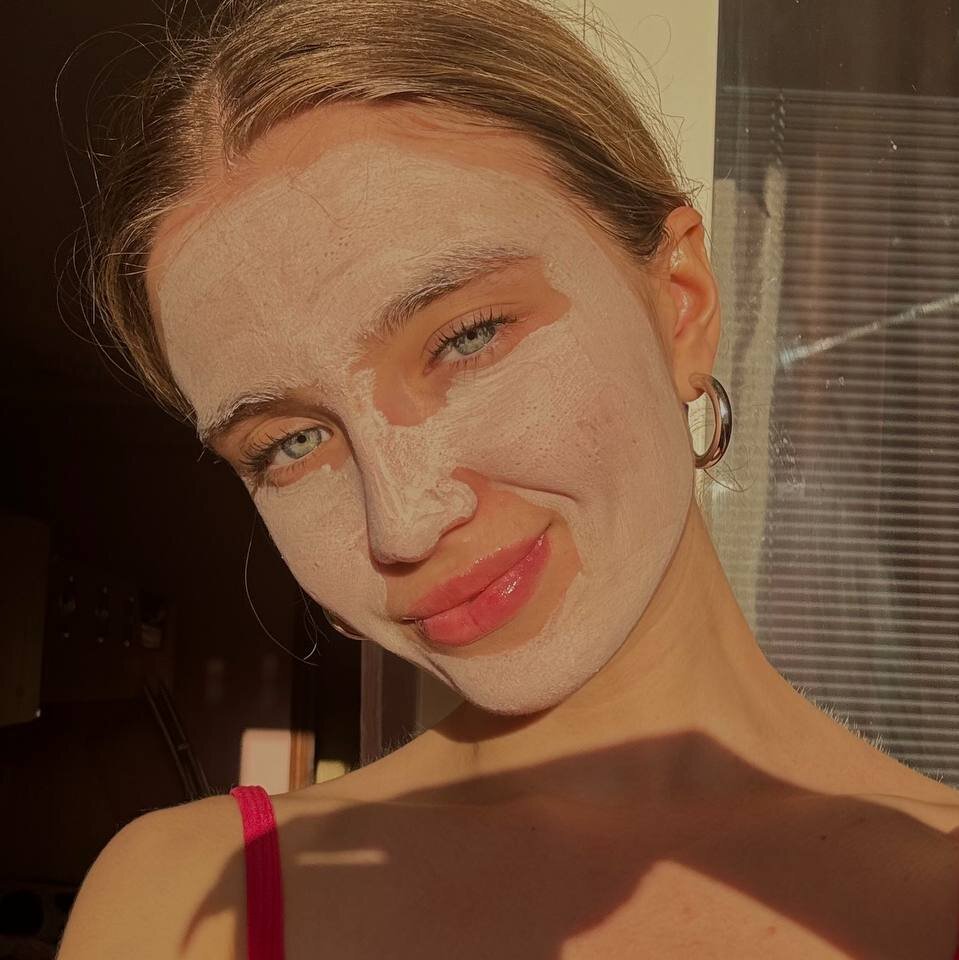 HollisGame 🗂 naked chat