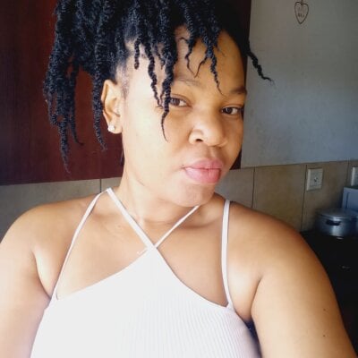 sexycaramelx from stripchat