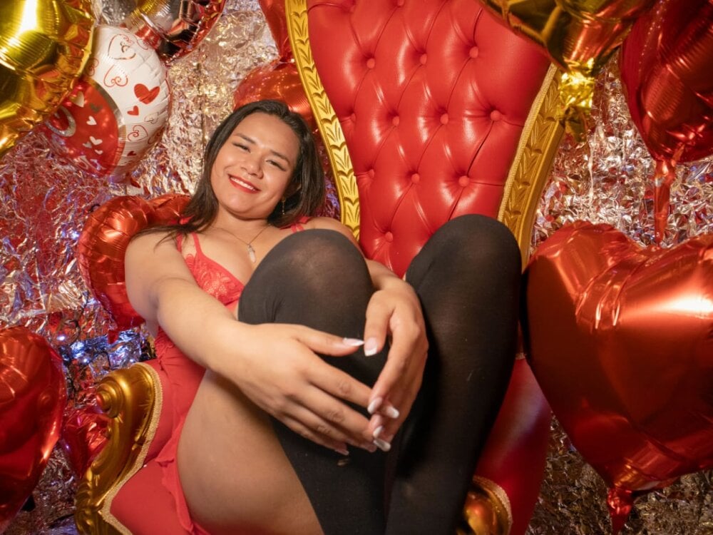 stripchat bella_donnas webcam profile pic via xxx-topcamgirls.com